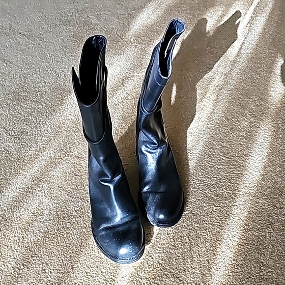 Boots - Picture 5 of 7